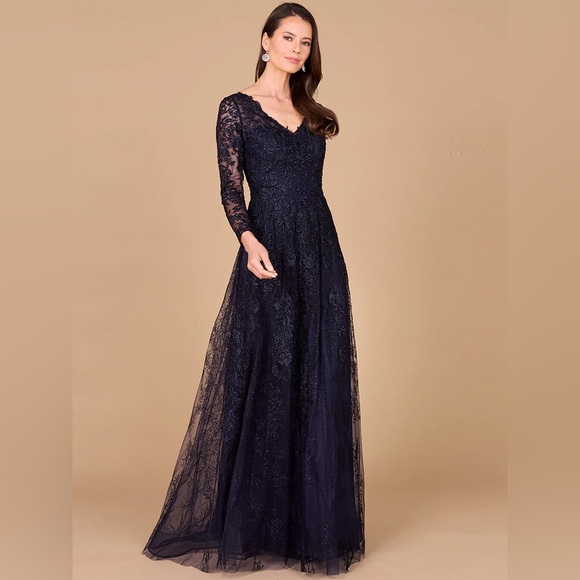 NWT Lara New York navy long sleeve lace gown